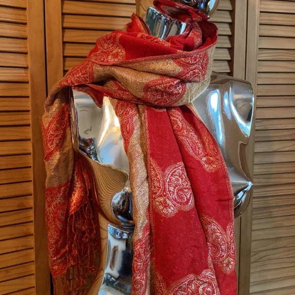 Vintage, Rossini Red Scarf W/ embroidery like decals - Picture 2 of 7